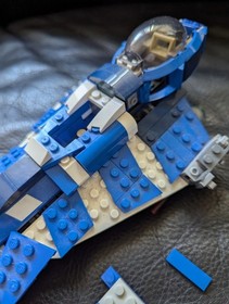 LEGO 75087 Star Wars Anakin&rsquo;s Custom Jedi Starfighter Mostly Complete No Figs