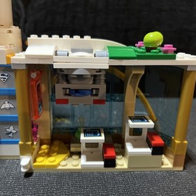 LEGO DC Super Hero Girls: Super Hero High School (41232)