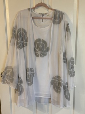 2 Pc White & Silver Flower Chiffon Jacket w/Shell Rayon 58  Bust L Affaire