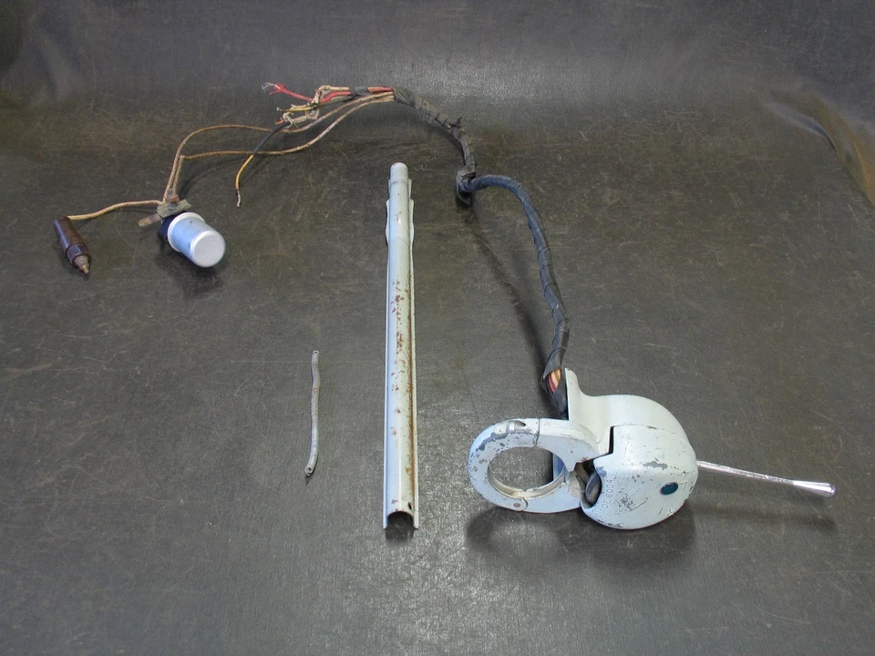 1949 1950 1951 1952 CHEVROLET STYLELINE FLEETLINE GUIDE 6004 TRUN SIGNAL SWITCH - Image 2 of 4