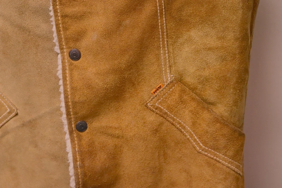 Vintage 90s Levi's Suede Leather Sherpa Lined Snap Button Western Vest Sz Medium - Image 2 of 4