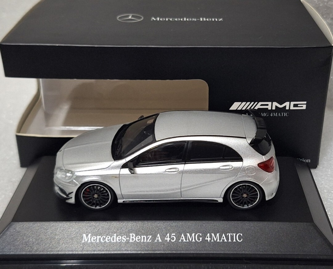 Mercedes-Benz A45 AMG (W176) 4MATIC Iridium Silver 1:43 Spark B6