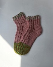 Size 6-7 women 5-6 men US/37-38 EU Hand knitted socks