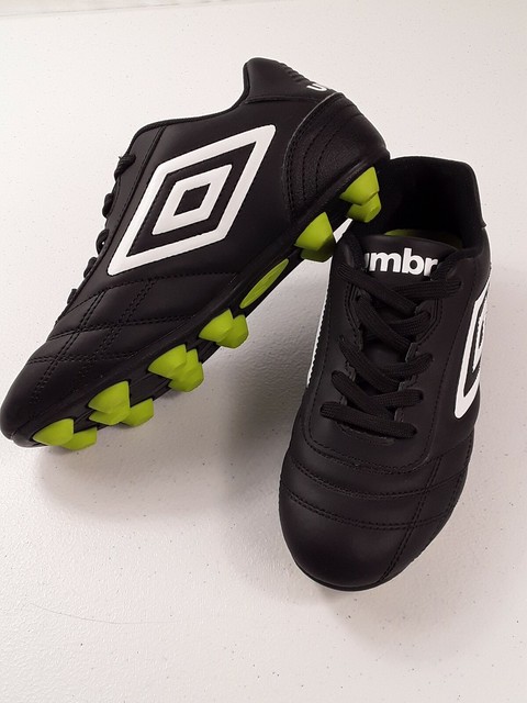 umbro kids cleats