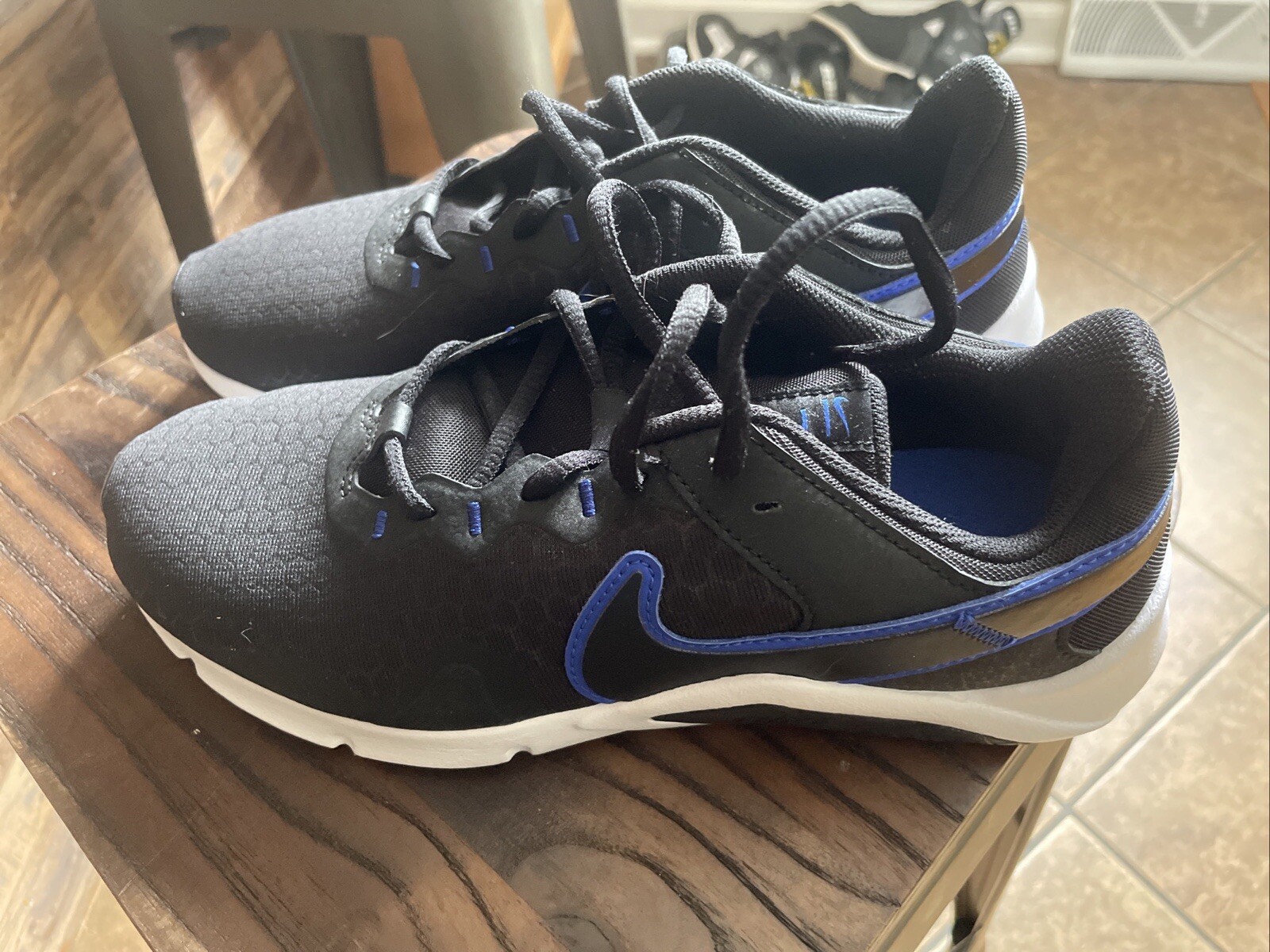 SAOLA Sneakers Uomo 7 Nike Legend Essential 2 Nuove