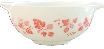 Vintage Pyrex Pink Gooseberry Cinderella Mixing Bowl (#443) - 2.5 Quart