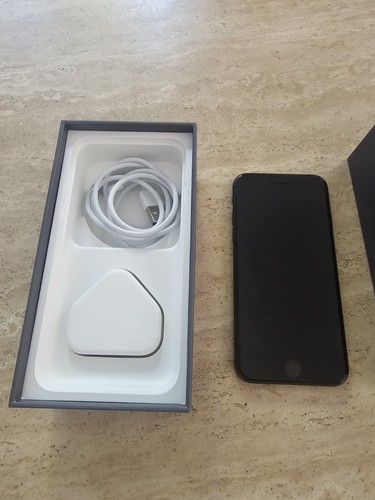 iPhone 8 Plus 64GB - Pristine Condition space grey - Afbeelding 3 van 4