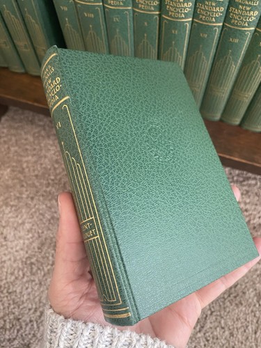 Vintage 1931 Funk & Wagnalls New Standard Encyclopedia 25 Vols Complete Set - Picture 5 of 22