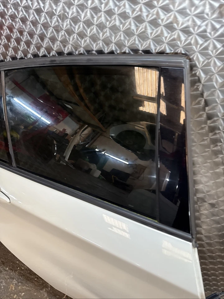 2014-2019 BMW 1 SERIES M135I M140I F20 DRIVER LATERAL PORTA TRASEIRA BRANCA - Imagem 3 de 4