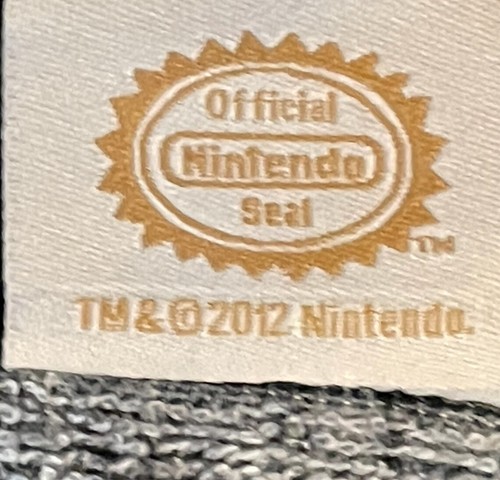 Super Mario Bros Beach Towel Youth 44x27 Black Official Nintendo Got Games 2012 - Picture 5 of 7