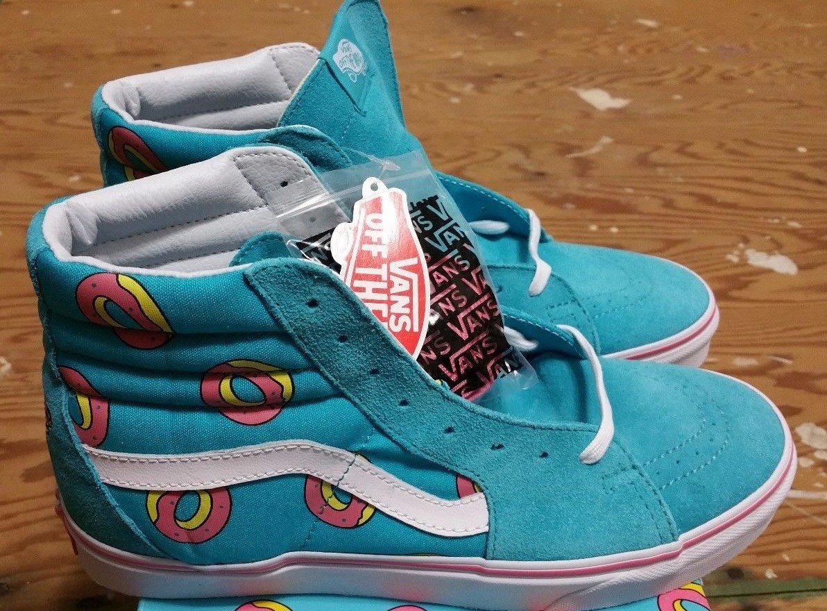 blue donut vans