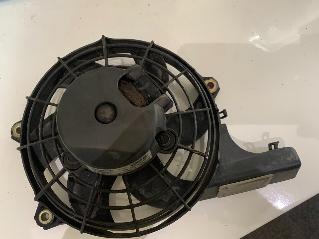PORSCHE 911 996 OEM ENGINE REAR HOOD FAN WITH MOTOR 996.624.036.03 
