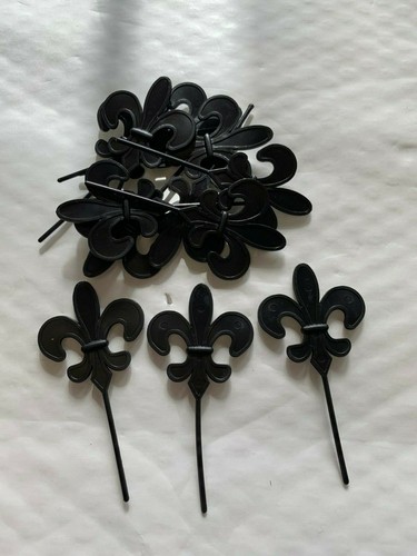 Fleur de Lys Plastic Cupcake Picks - Pack 25 - Picture 2 of 2