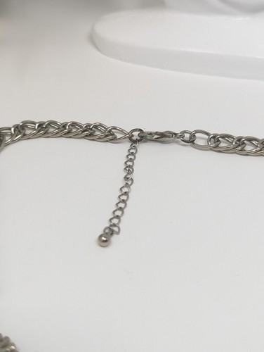 Stunning large statement silver-tone necklace, Rhinestone statement necklace - Picture 5 of 9