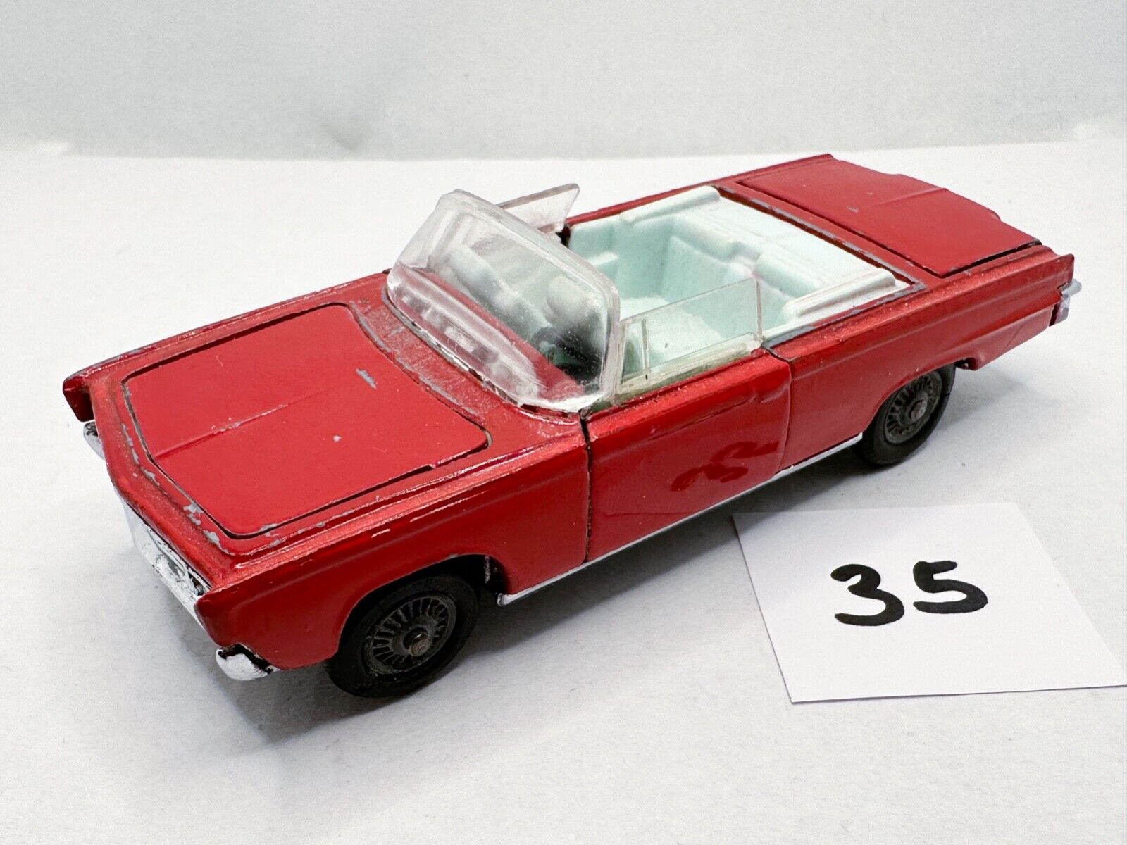 RARE VINTAGE CORGI TOYS 246 CHRYSLER IMPERIAL CONVERTIBLE PALE BLUE INTERIOR VGC