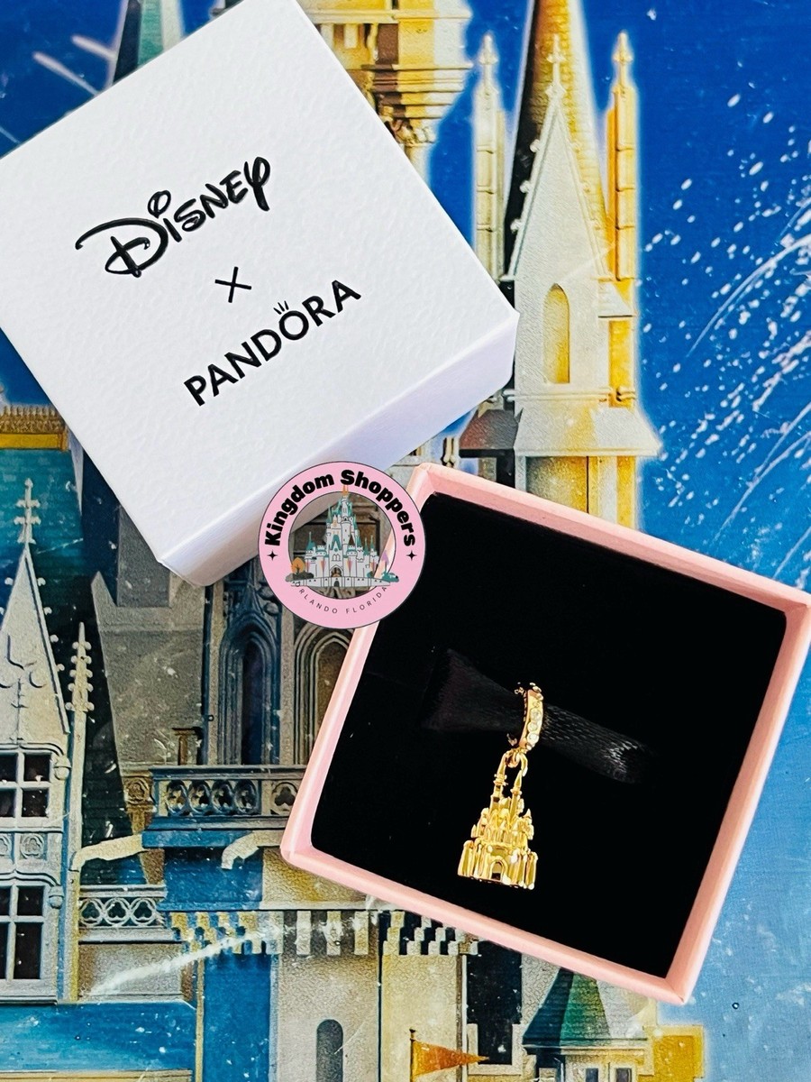 【希少】Pandora チャーム　Disney Parks オーロラ城 2026 Disney Parks Fantasyland Castle Gold Dangle Pandora Charm New