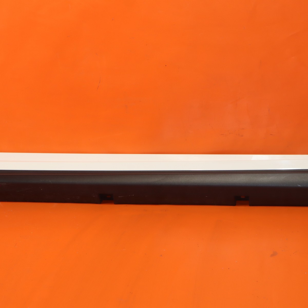 Maserati Ghibli 2014-2016 Left Rocker molding P/N 670010789