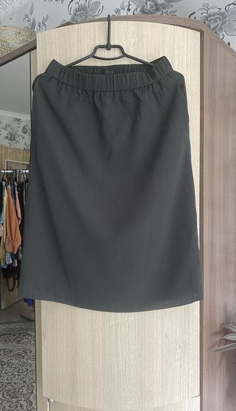 Women COS Skirt Khaki Polyester 38 / M / 46