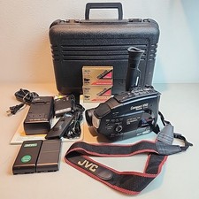 1994 JVC Compact VHSC Camcorder GR-AX75U w/ Cassettes Charger Remote Hard Case