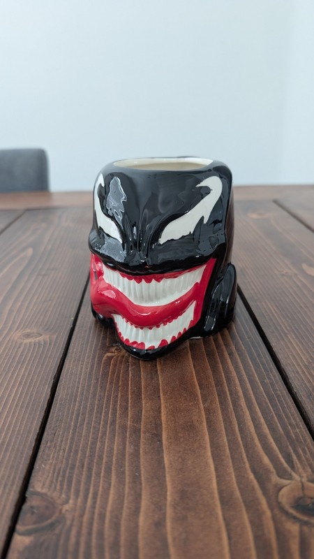 Marvel Venom 16 oz 3D Ceramic Mug Black/Red