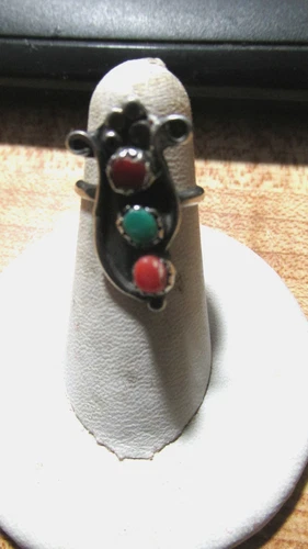 VTG SMALL CHILDS/SMALL HAND NATIVE AMERICAN TURQUOISE/CORAL SILVER RING SIZE 3