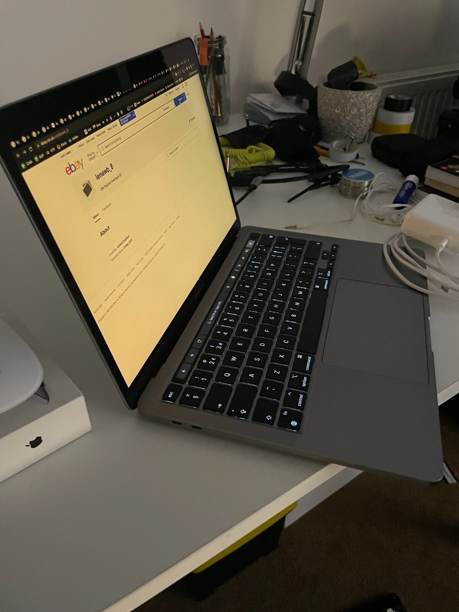 Apple MacBook Pro M2 Chip 13