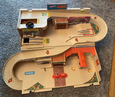 hot wheels stow and go playset