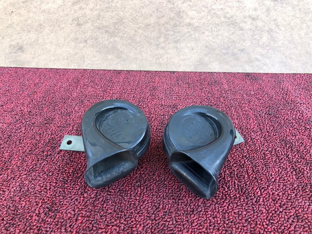 Nissan sports horn