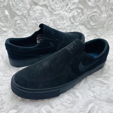 nike janoski triple black