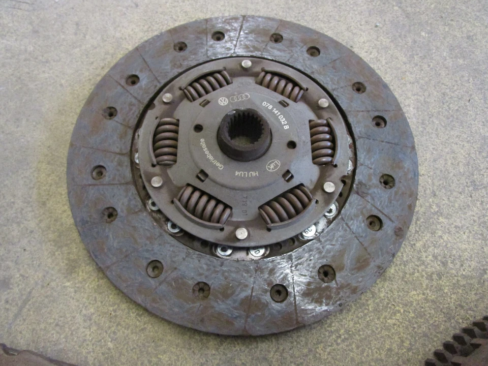 Schwungscheibe AUDI A6 4F 2.7 TDI Schwungrad Kupplung 059105266L 078141032B - Bild 2 von 4