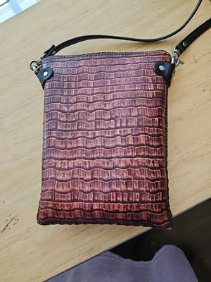 Edgest Leather Studio Brown Leather Small Crossbody 5'' × 8''