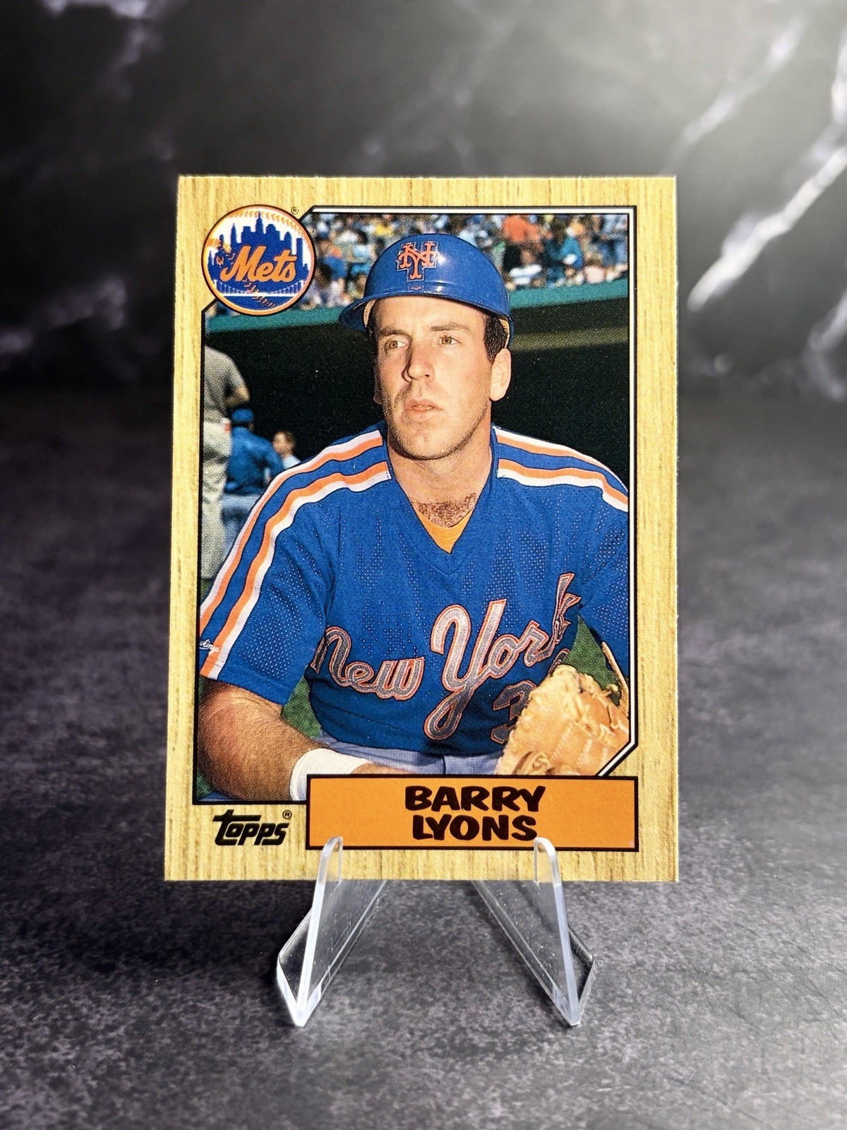 Barry Lyons #68T Baseball Cards 1987 Topps Traded trading card — raw and PSA graded price guide