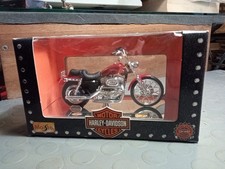 MAISTO HARLEY DAVIDSON MOTOR CYCLES XL 1200C SPORTSTER 1200 CUSTOM 1997 1/18
