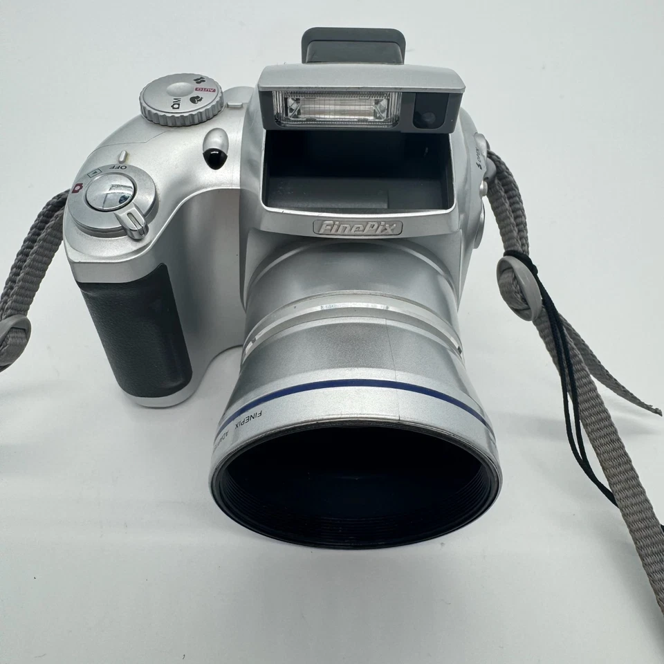 Fujifilm Finepix S3500 Digital Bridge Camera 4MP 6x Zoom Tested & Working - Image 3 of 4