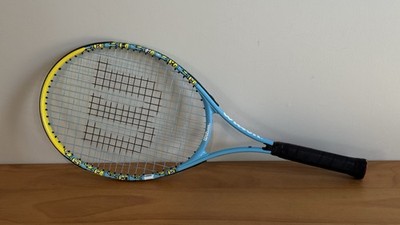 WILSON MINIONS 25 JUNIOR TENNIS RACQUET (3 7/8)