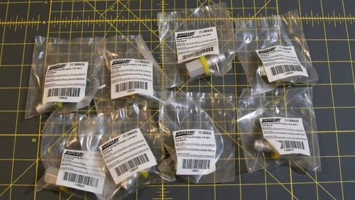 Lot of 8x Speedaire, 30E635, Hose Fittings, 3/8 Barb.  1/4" NPT Female