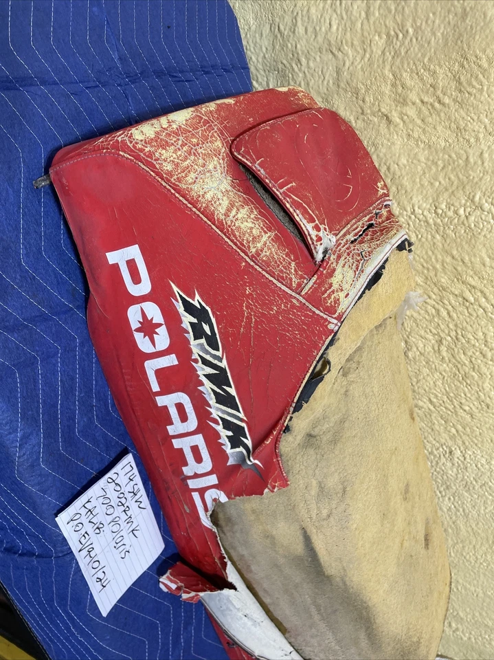 Polaris RMK 700 2002 asiento base montaje de espuma 174 Foto 2 de 4