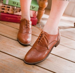 low heel oxfords