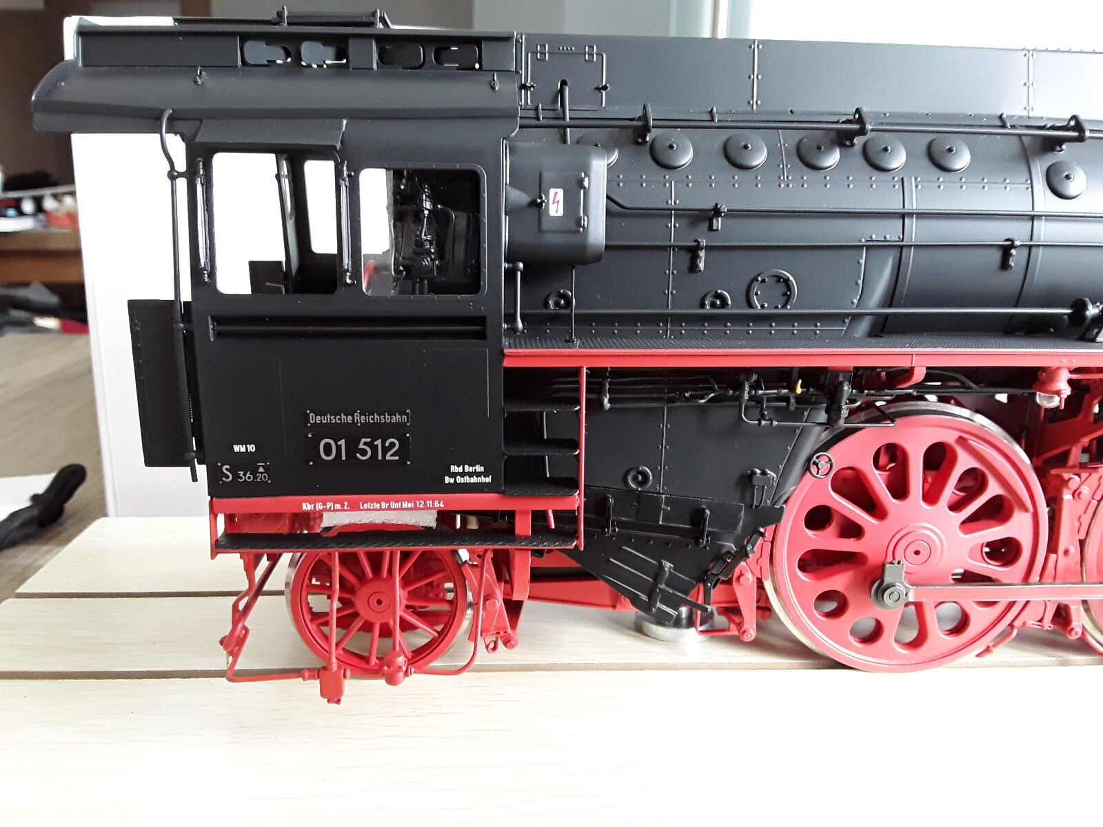 Km1 100152 Baureihe 01.5 DR Boxpok/Kohle NEM mit Ovp Spur 1 *worldwide