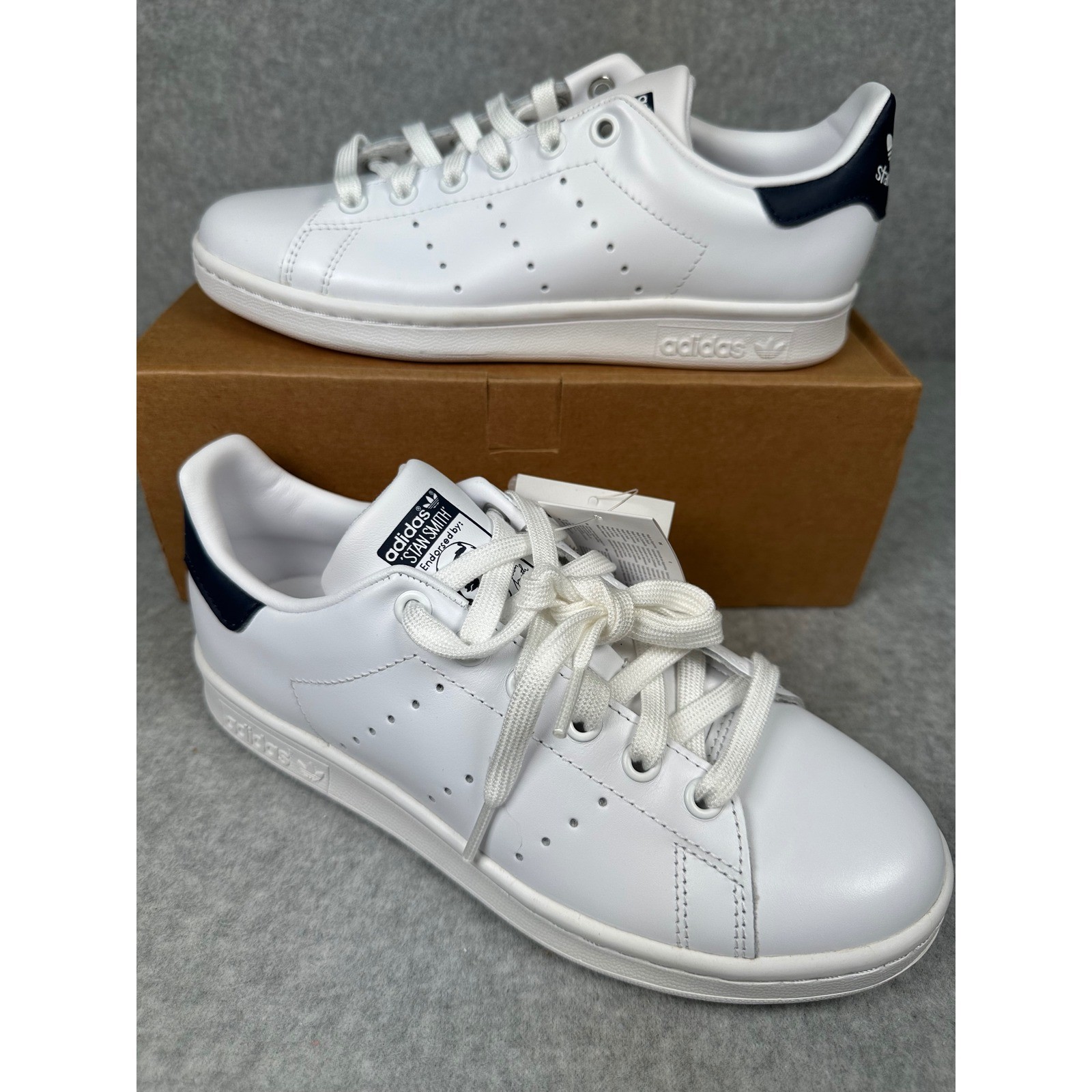Adidas Stan Smith White and Navy Sneakers Mens Size US 5 - Unisex Shoes