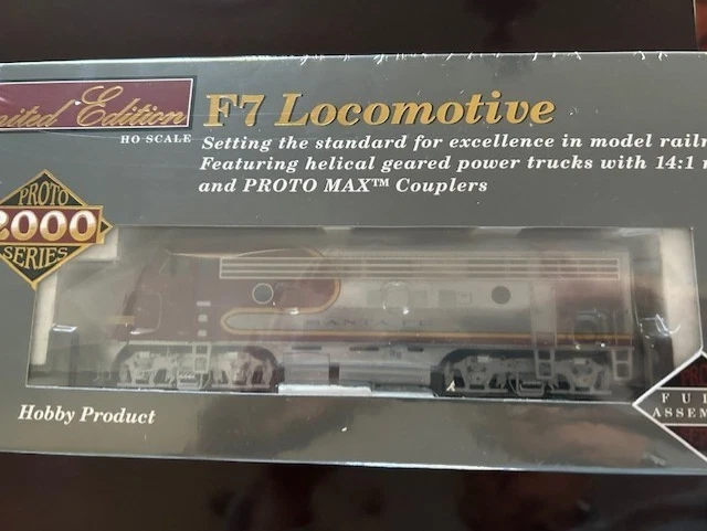 SANTA FE " CHIEF " F7- A/B units 39L PLATED- DCC / TSUNAMI SOUND HO Scale SEALED - Image 2 of 4