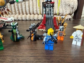 LEGO NINJAGO: Epic Dragon Battle (9450)-99% complete+FIGS+Instructions