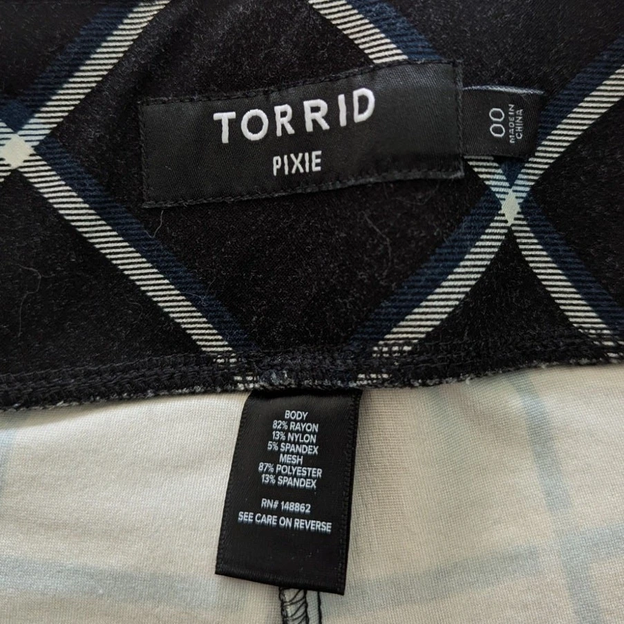 Leggings a cuadros negros TORRID Pixie talla 00 Plus Foto 3 de 4