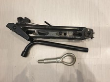 09127172 Vauxhall Corsa Astra Meriva Car Lifting Jack Tow Eye Wrench