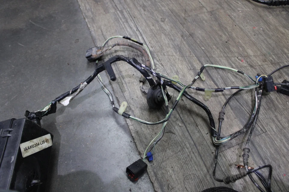 2005-06 Chrysler 300C SRT8 5.7L Unified Body Wiring Wire Harness 05029790AA - Image 4 of 4