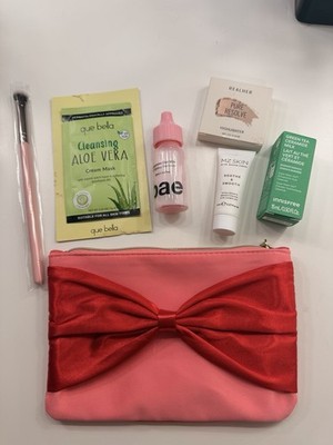 Assorted Vegan Sample Beauty Lot w/ Bag: que bella, MZ SKIN, innisfree