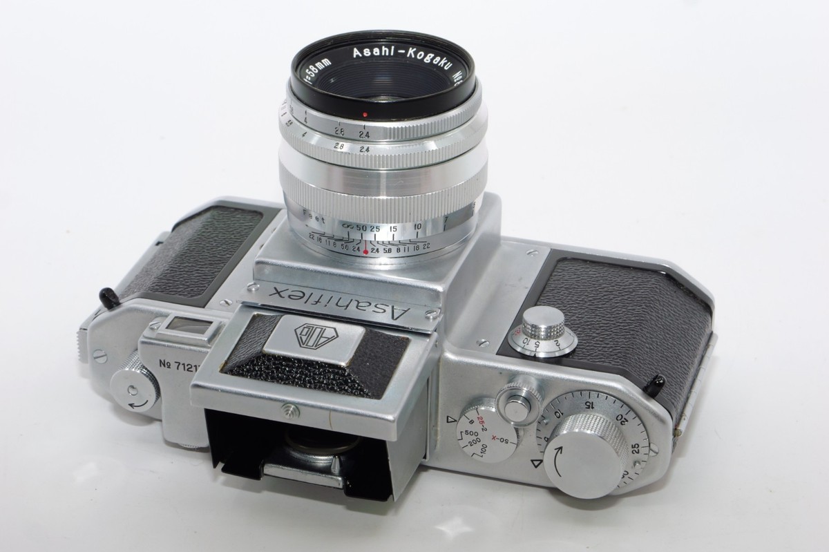 フィルムカメラ Asahiflex la + Takumar 58mm F/2.4 Asahiflex IIa early Japanese SLR camera. Takumar 58mm f2.4 lens