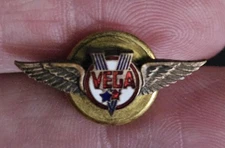 Vega Lockhead Aircraft Employee Service Lapel Pin Circa 1941-1945