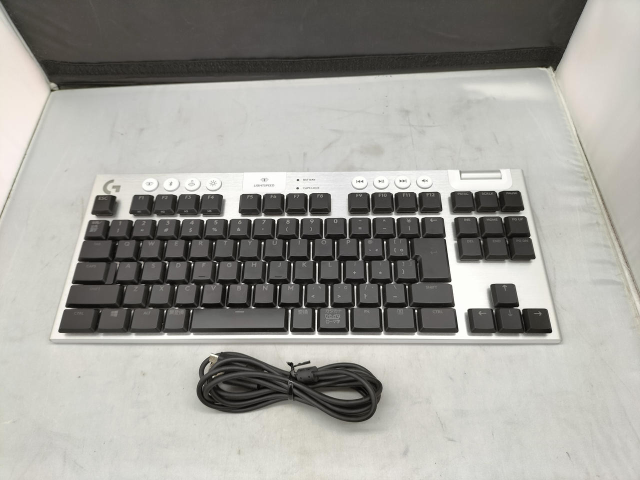 Logitech G913 TKL Wireless Gaming Keyboard RGB Backlit Logitech G913 TKL Wireless Gaming Keyboard RGB Backlit