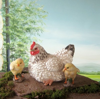 Sitzendes Huhn weiß  2 Küken Figur Deko Garten natürlich wetterfest HotAnt neu